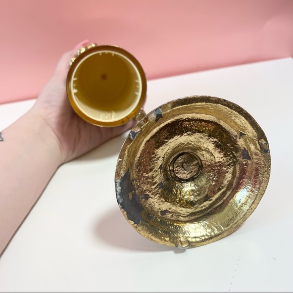 Vintage gold ornate shell Dixie cup holder - Picture 5 of 7